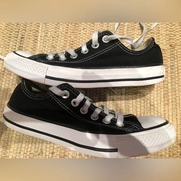 CONVERSE ALL STAR women’s 7/men’s 5. look new - Picture 3 of 6